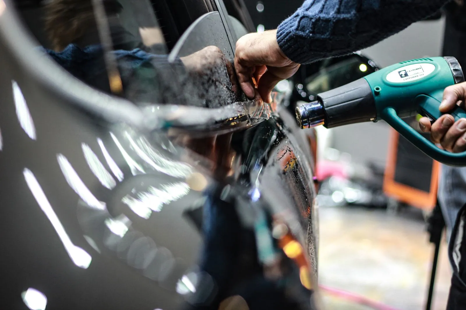 Paintless Dent Repair vs. Traditional Body Repair